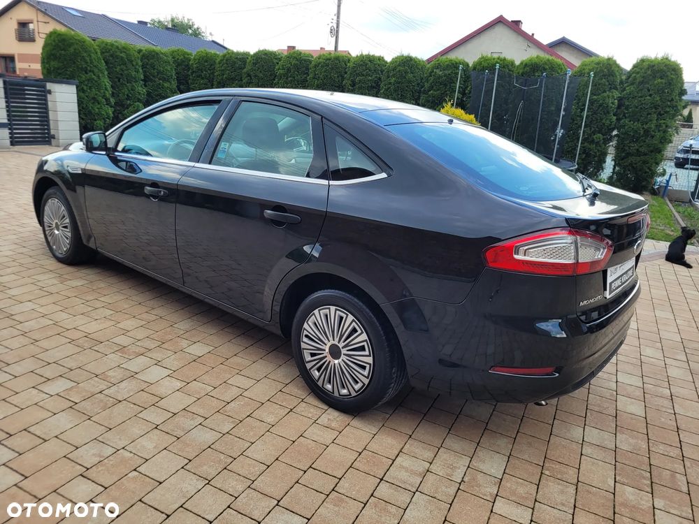 Ford Mondeo 1.6 Trend - 11