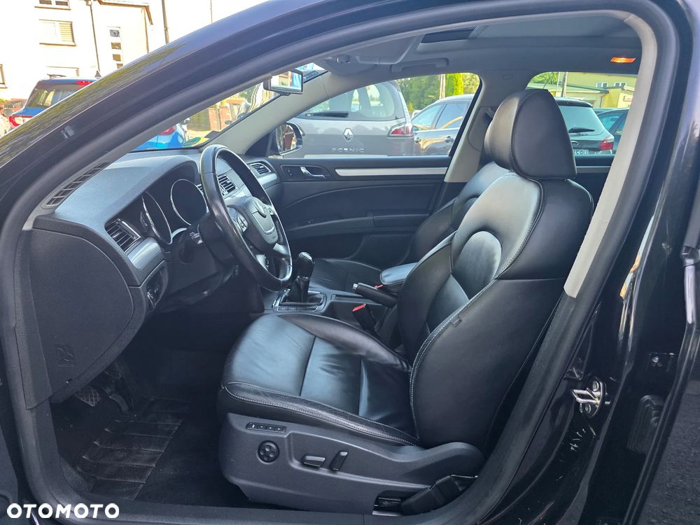 Skoda Superb 2.0 TDI Exclusive - 13