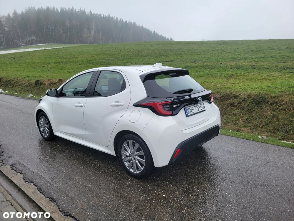 Toyota Yaris - 4