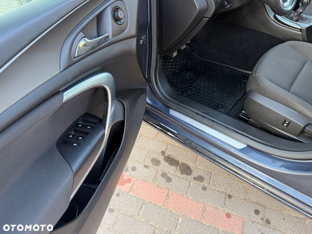 Opel Insignia 1.8 - 6