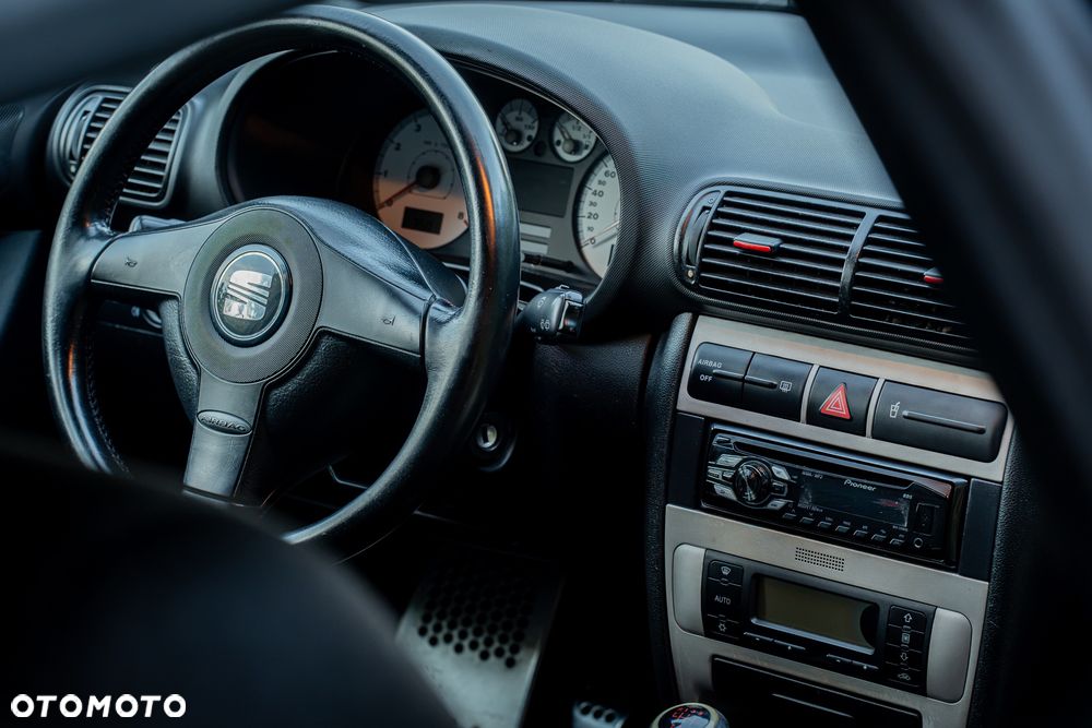Seat Leon 1.8T Cupra R - 19