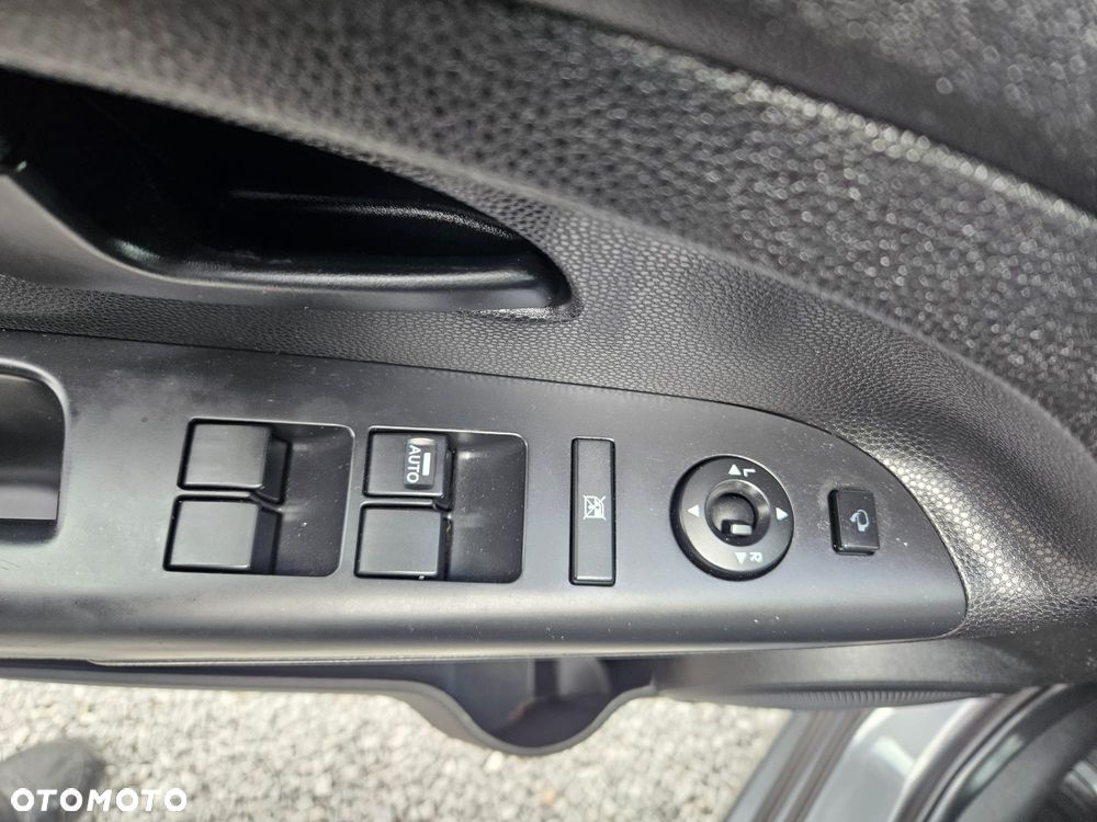Kia Venga 1.4 CVVT ISG Spirit - 26