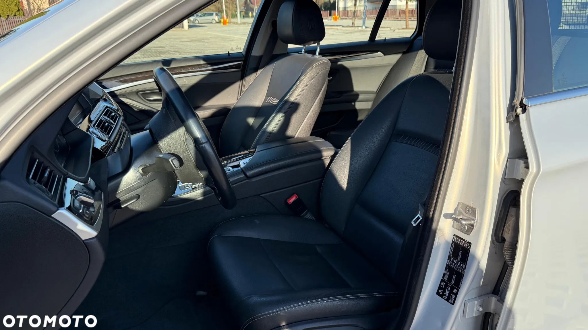 BMW Seria 5 525d xDrive Touring Luxury Line - 7