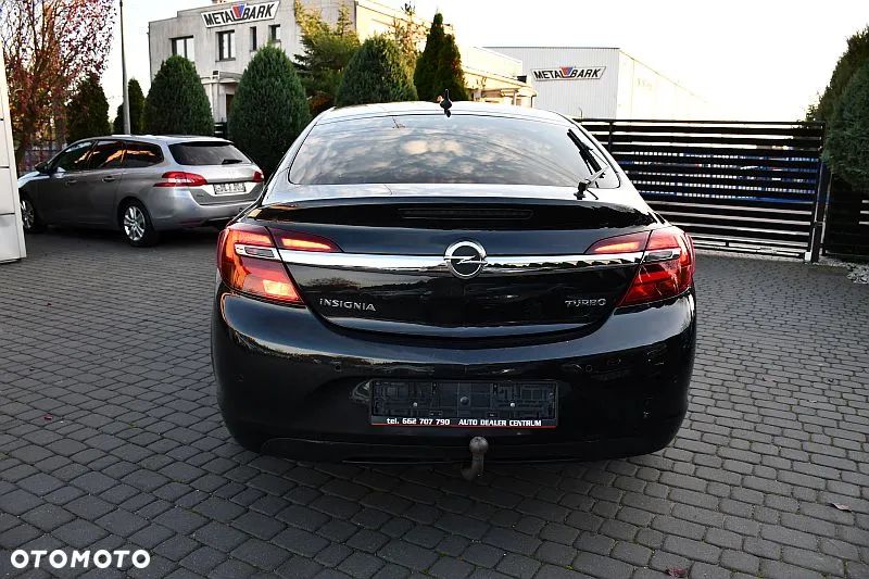 Opel Insignia 1.6 T Cosmo S&S - 26