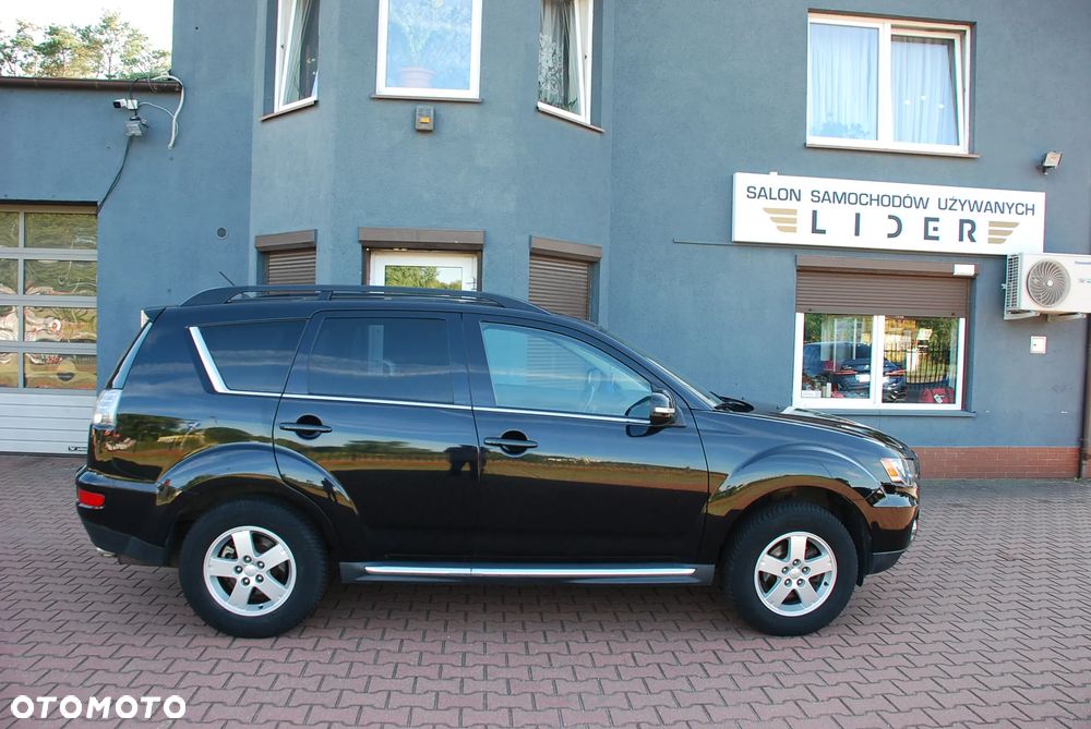 Mitsubishi Outlander 2.0 Intense NAVI 2WD EU5 CVT - 10