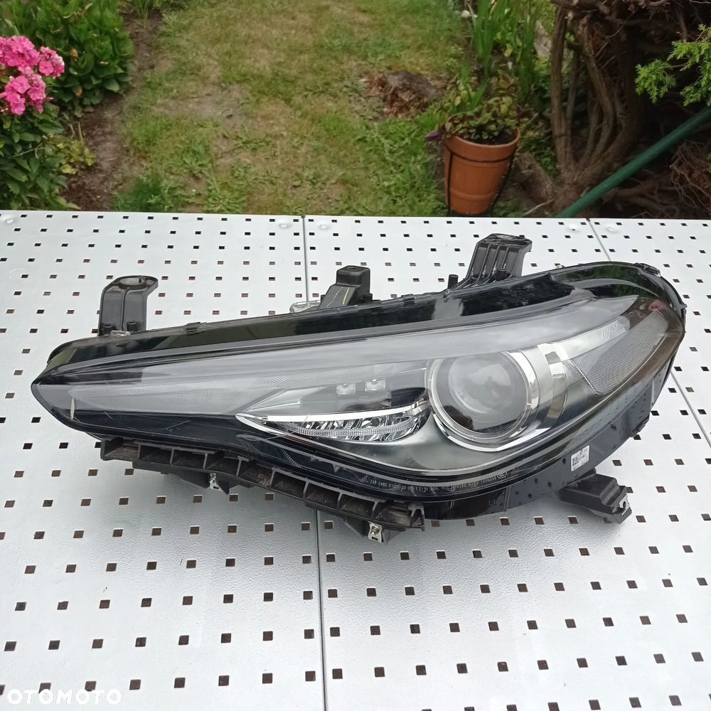 ALFA ROMEO GIULIA REFLEKTOR XENON SKRĘTNY D3S FULL LED LEWY LAMPA PRZEDNIA  50564104 - 1
