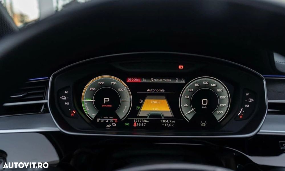 AUDI A8 2023 — imagine 13