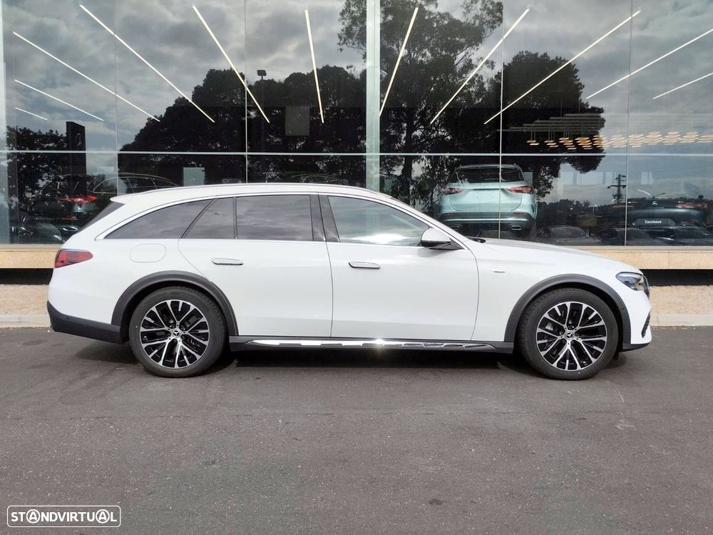 Mercedes-Benz E 300 de 4Matic All-Terrain - 10