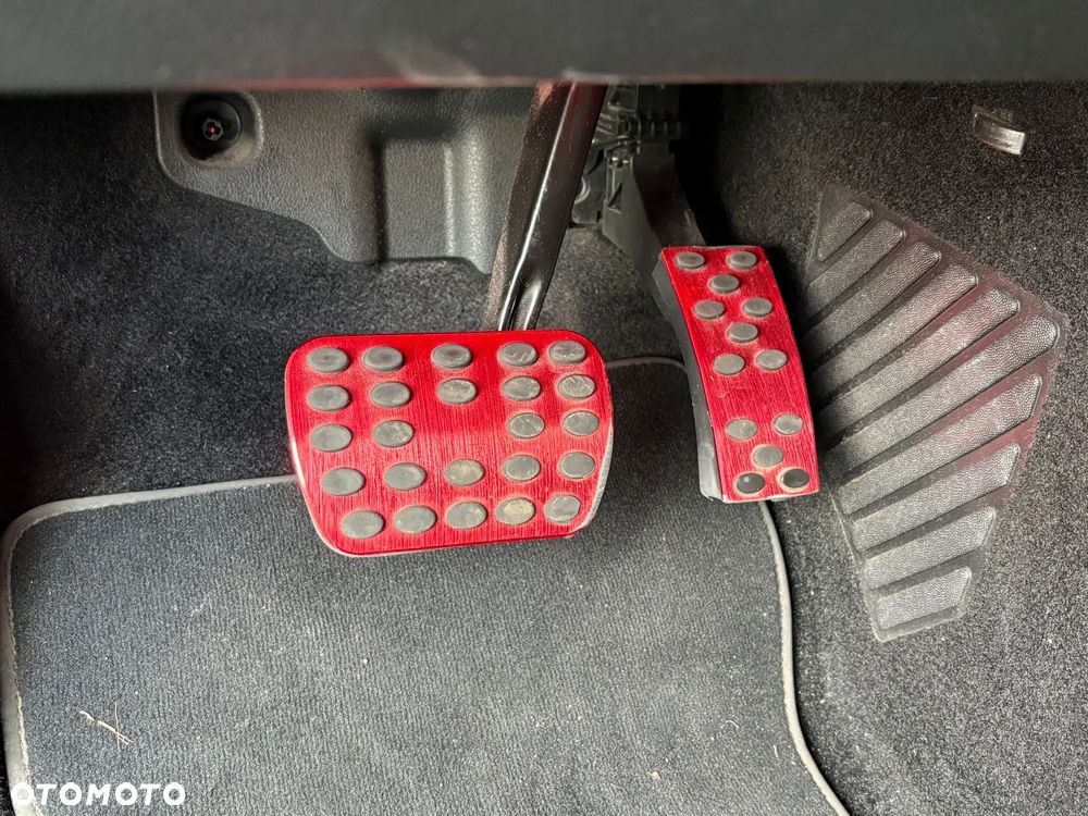 Mercedes-Benz Klasa A 200 d 8G-DCT AMG Line - 13