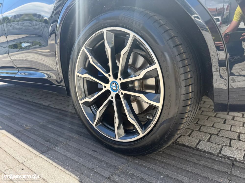 BMW X3 30 e xDrive Pack M 50 anos - 12