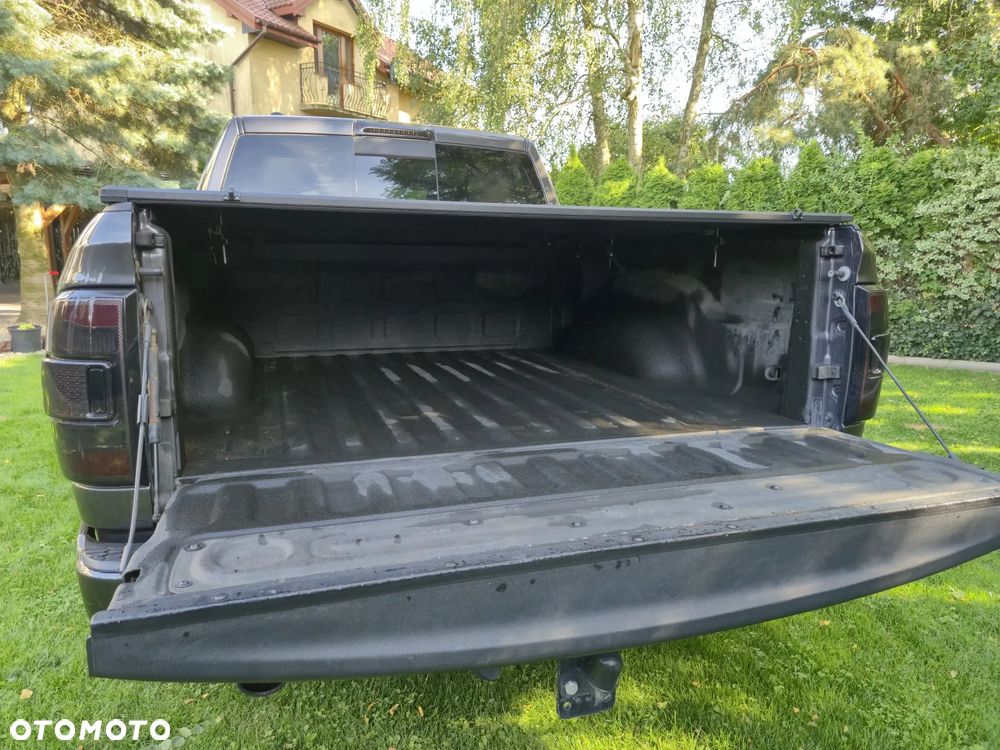 Dodge RAM 5.7 4x4 - 15