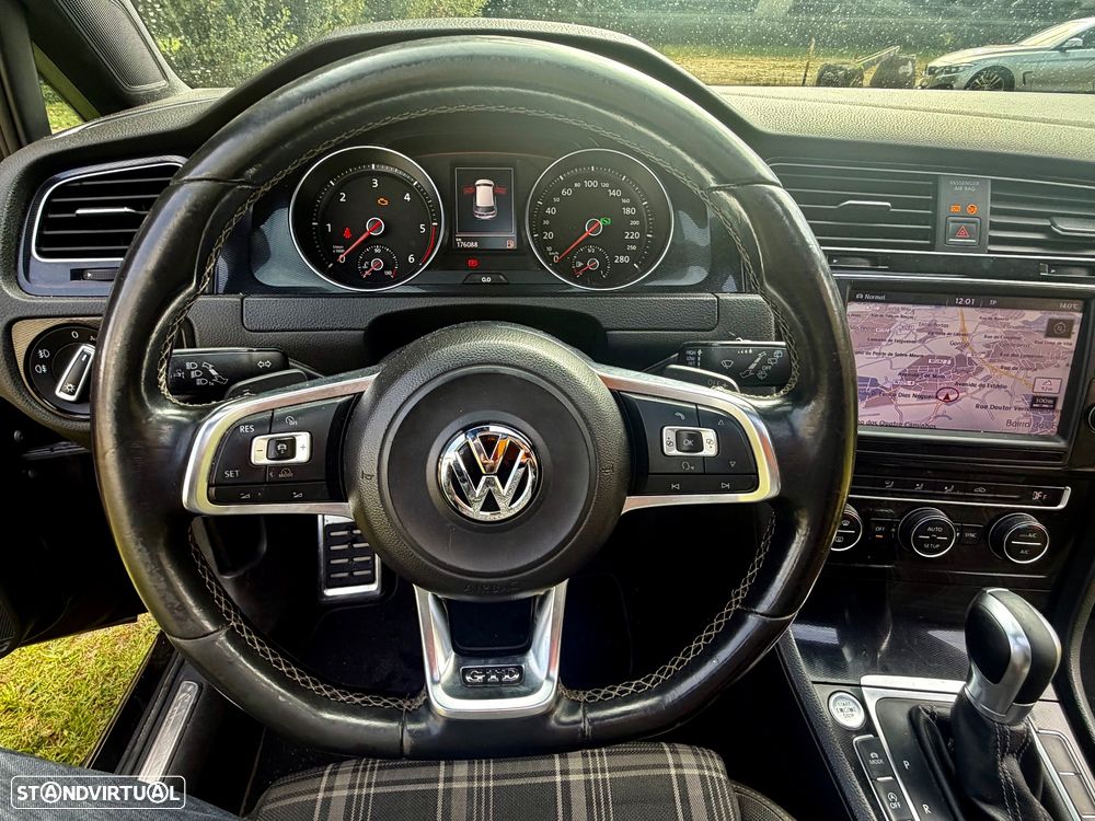 VW Golf 2.0 TDI GTD DSG - 45