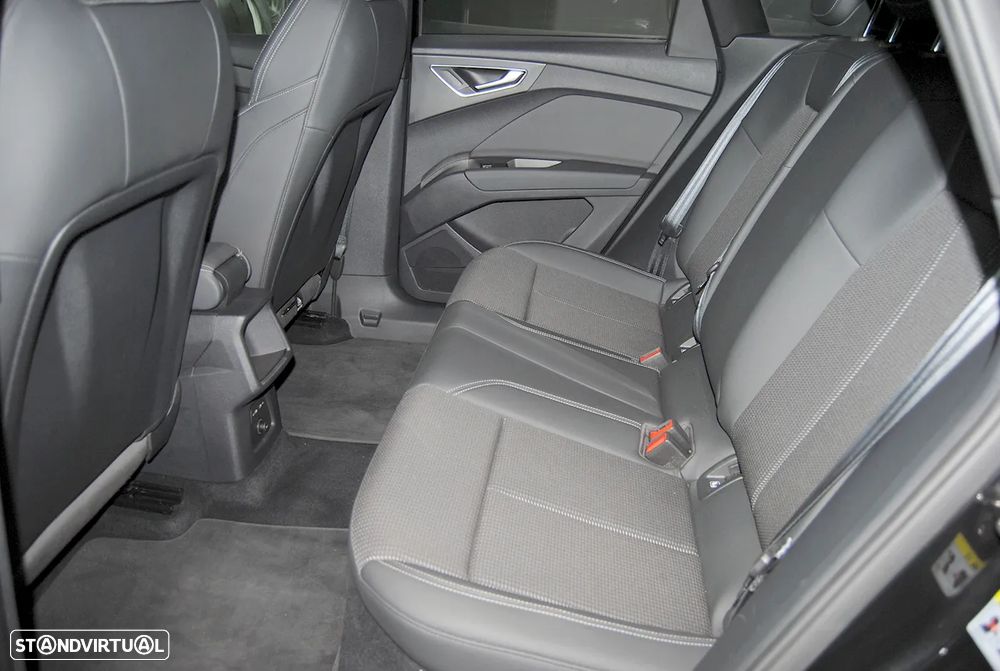 Audi Q4 e-tron 45 82 kWh SE Business Plus - 18