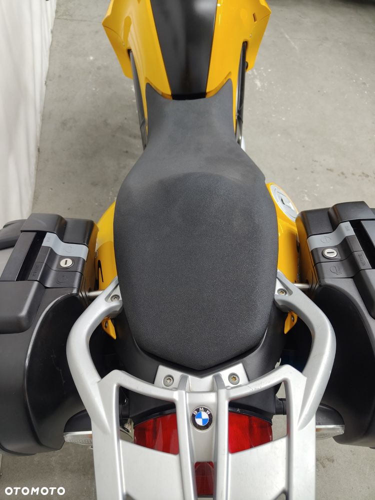 BMW F - 10