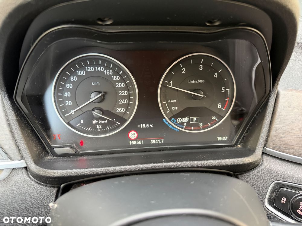 BMW X1 xDrive20d - 11
