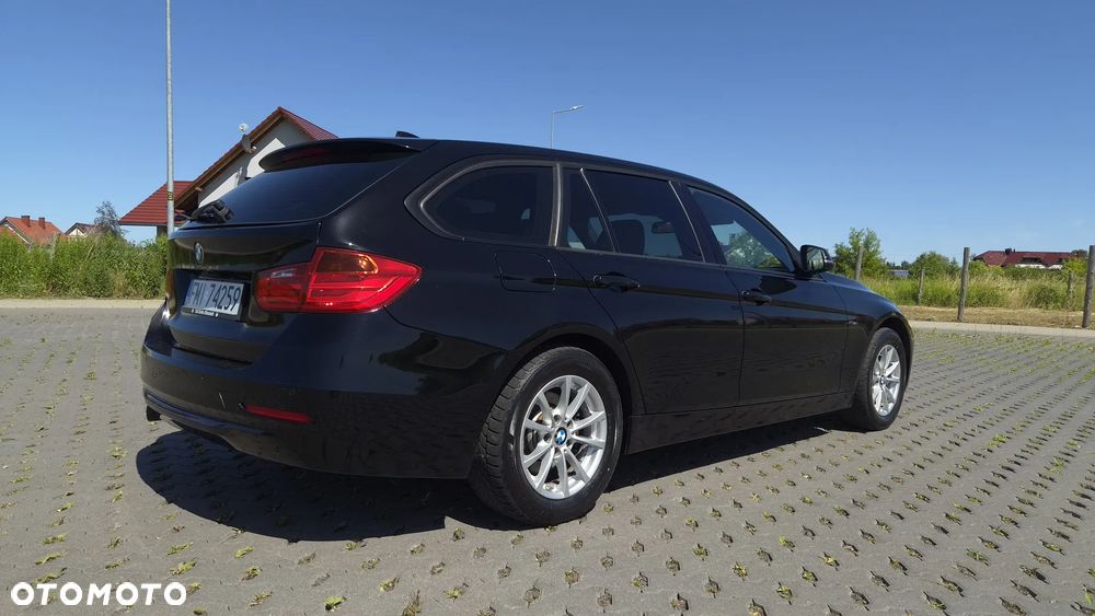 BMW Seria 3 318d - 11