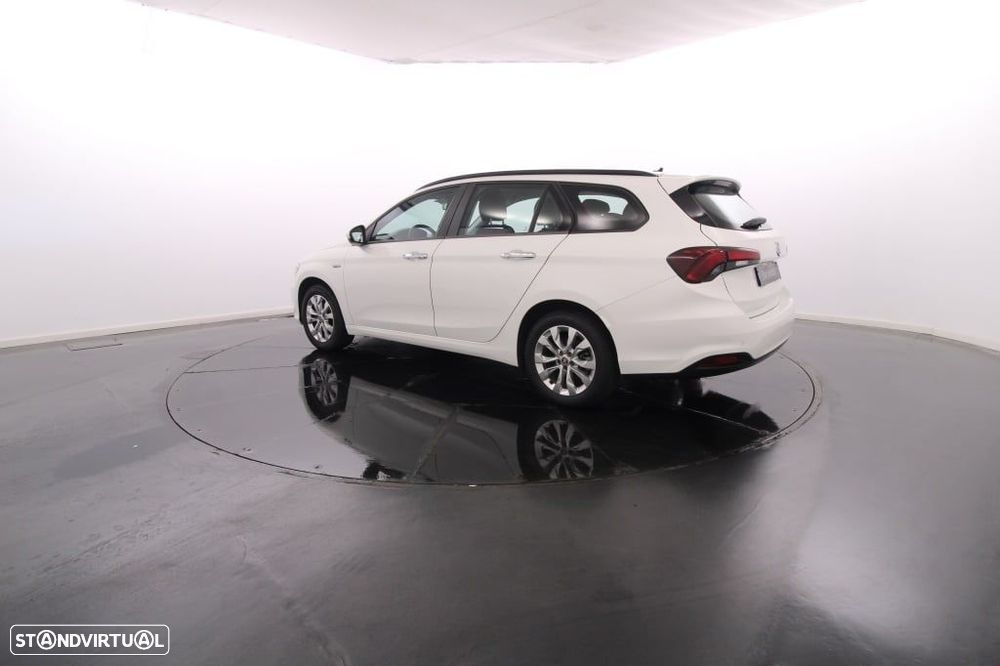 Fiat Tipo Station Wagon 1.3 M-Jet Lounge - 4