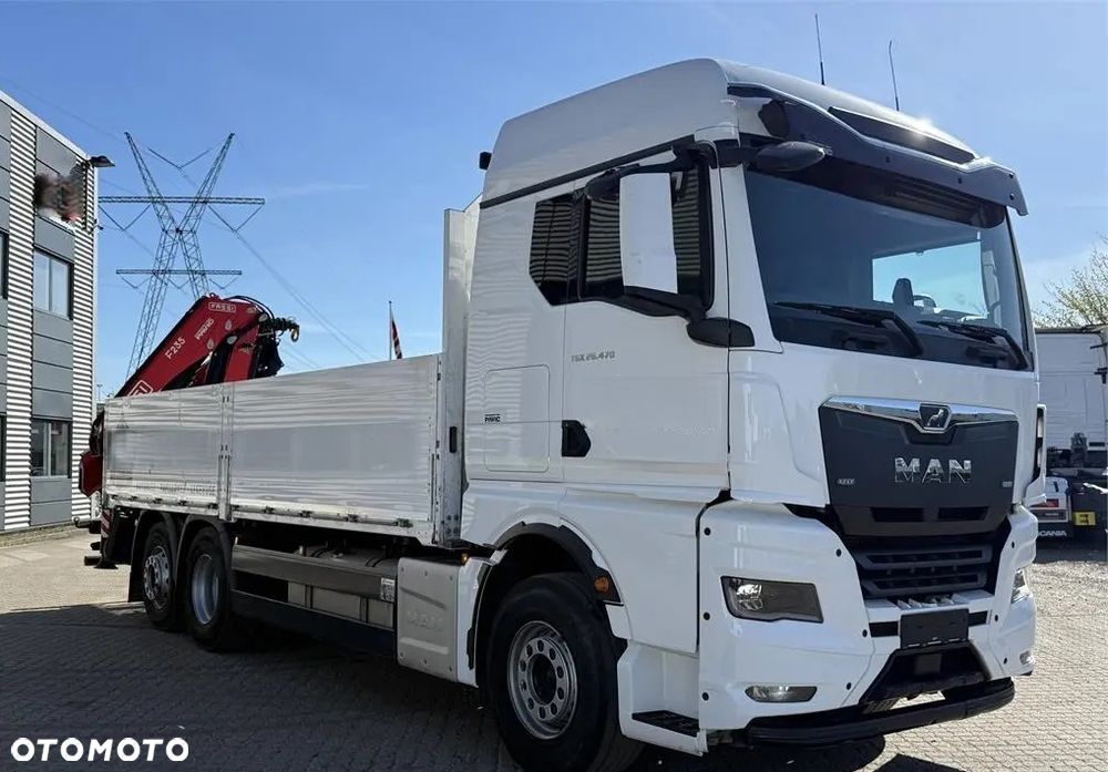 MAN TGX 26.470 6x2-4  OŚ PODWIESZANA - SKRĘTNA, HDS Dzwig Żuraw Fassi F235 + 5/6 funkcja chwytak/rotator + RADIO!!! Skrzynia 660x250cm - 3