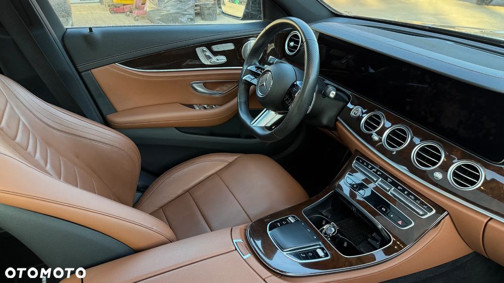 Mercedes-Benz Klasa E 300 de 4Matic 9G-TRONIC AMG Line - 20