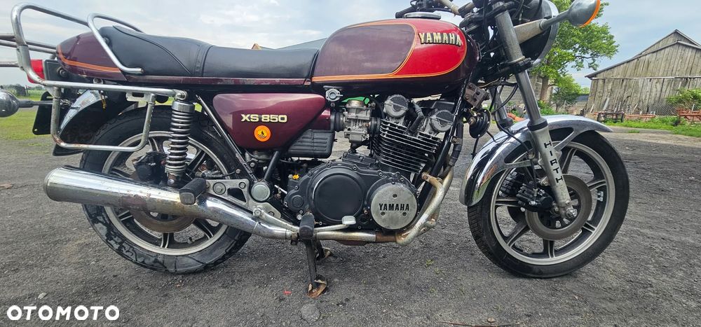 Yamaha XS - 11