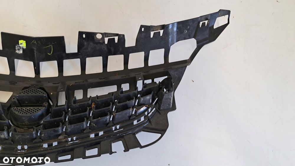 Grill atrapa zderzaka OPEL Astra IV J Przed liftem 09-12r - 12