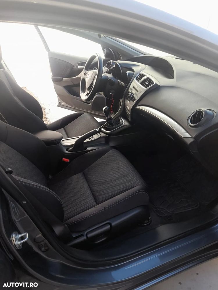 Honda Civic 1.8 i-VTEC MT Elegance - 7