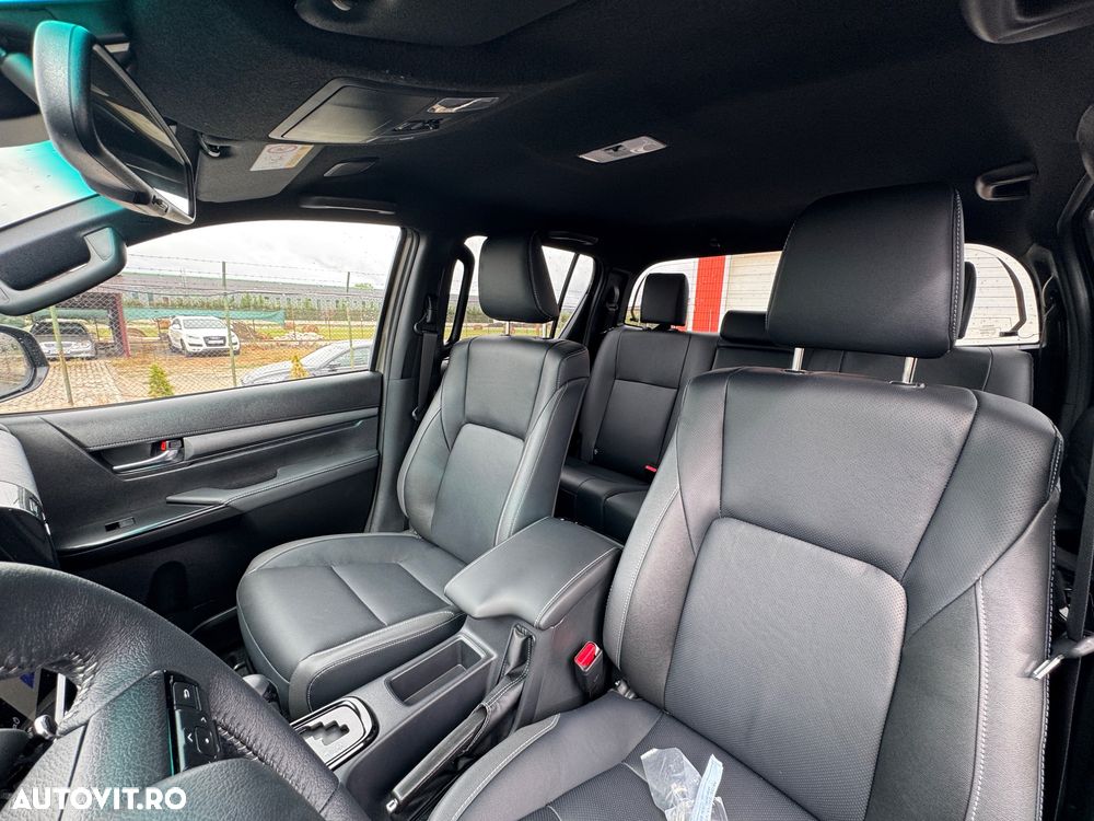 Toyota Hilux 4x4 Double Cab MHEV Autm. Invincible - 17