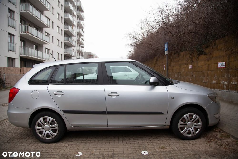 Skoda Fabia 1.4 16V Ambition Plus - 1