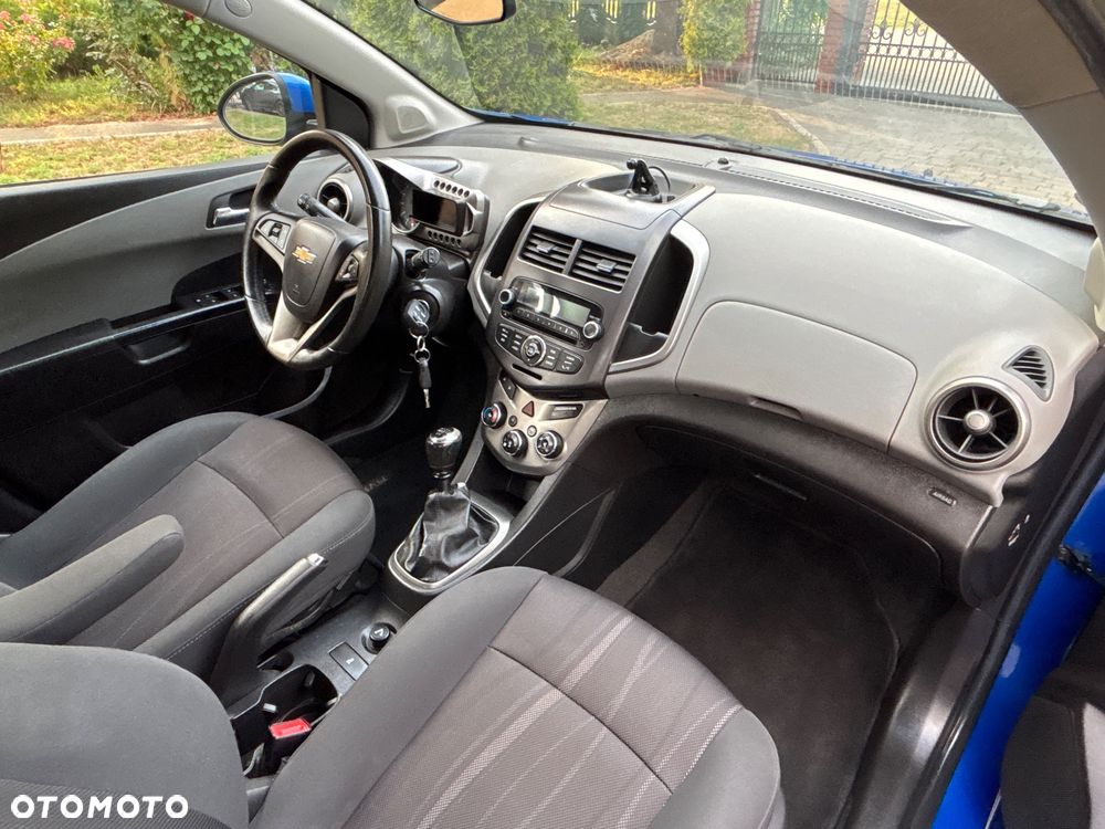 Chevrolet Aveo 1.6 LTZ S/S - 35