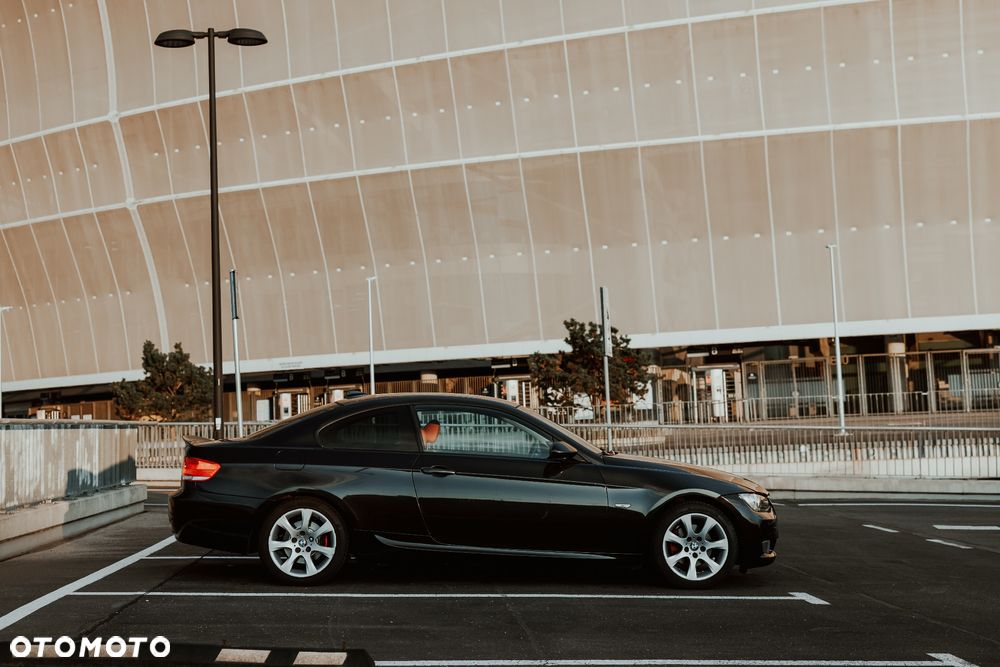 BMW Seria 3 320i M Sport Edition - 4