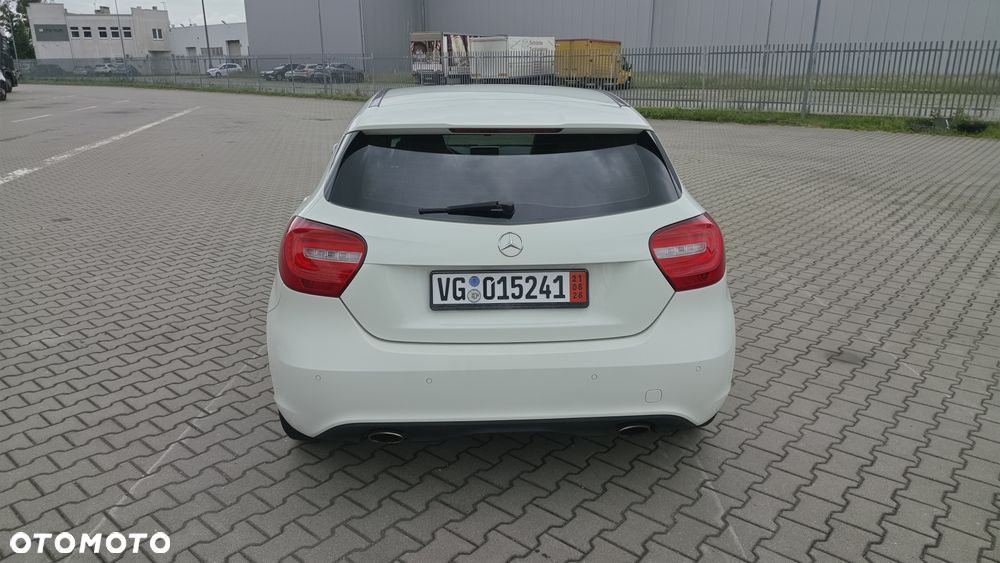 Mercedes-Benz Klasa A 180 AMG Line - 9
