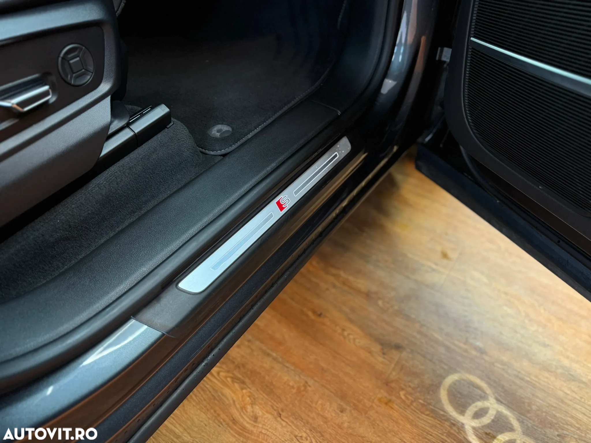 Audi Q8 3.0 55 TFSI quattro Tiptronic MHEV - 25