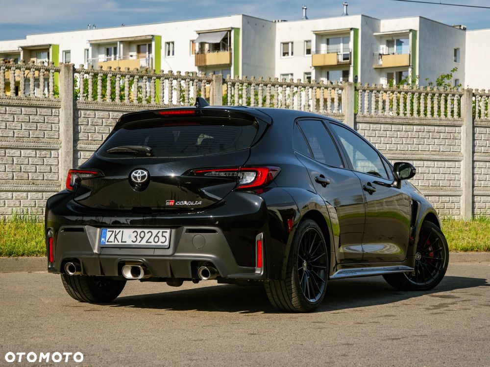 Toyota GR Corolla ver-1-6-gr-sport - 4