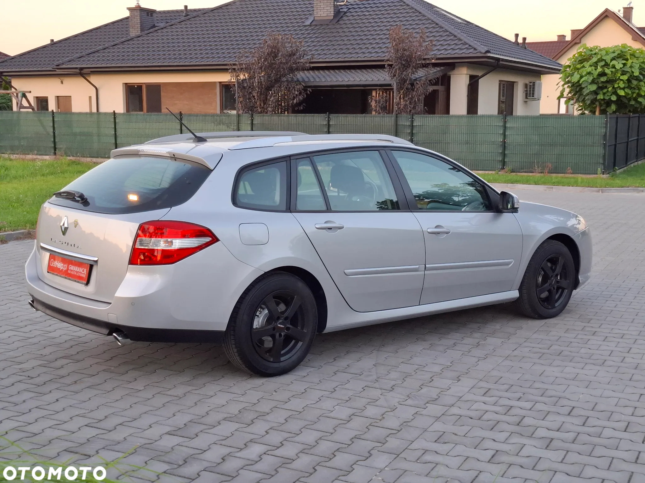 Renault Laguna 2.0 dCi Black Edition - 11