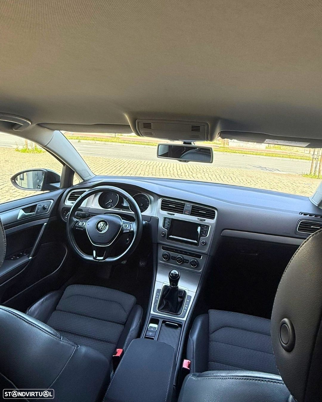 VW Golf 1.6 TDi Confortline - 14