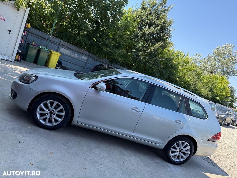 Volkswagen Golf - 32