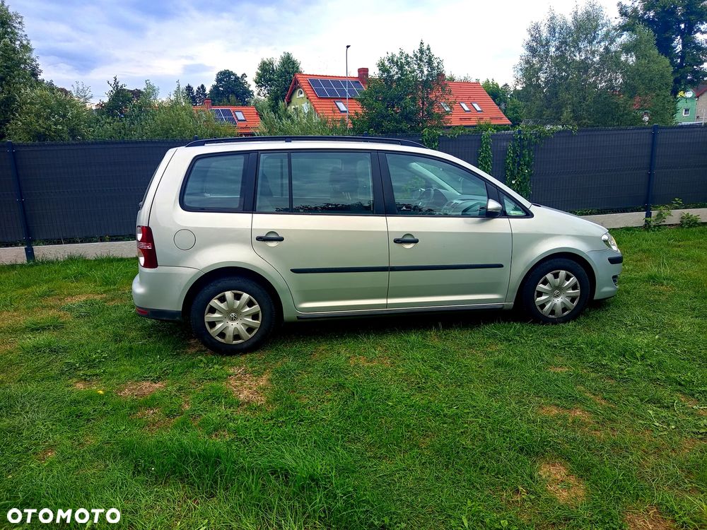 Volkswagen Touran 1.9 TDI DPF Blue Motion Conceptline - 5