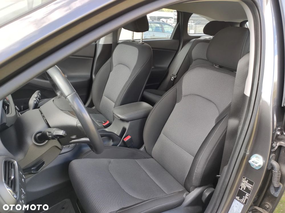 Hyundai i30 1.0 T-GDI Classic + - 10