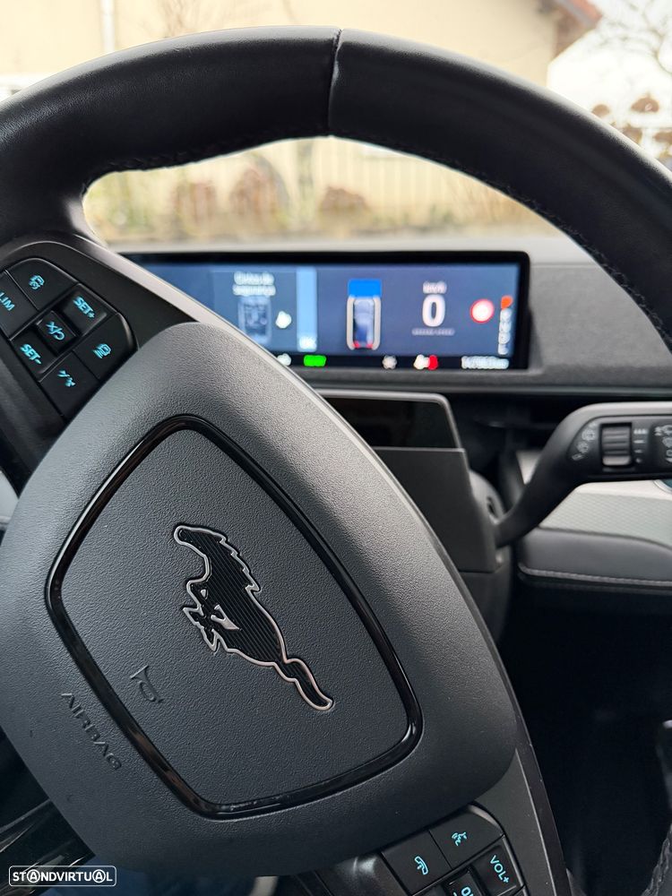 Ford Mustang Mach-E Standard AWD - 14