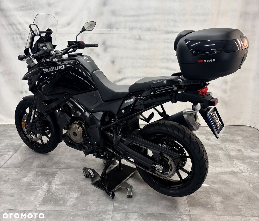 Suzuki V-STROM - 4