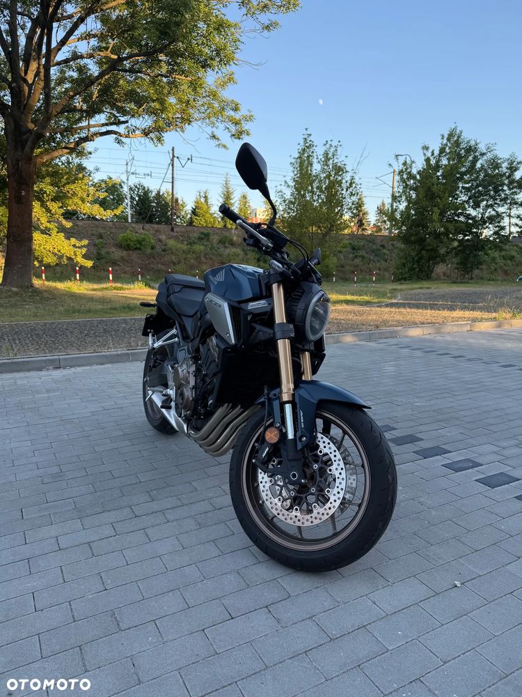 Honda CB - 16
