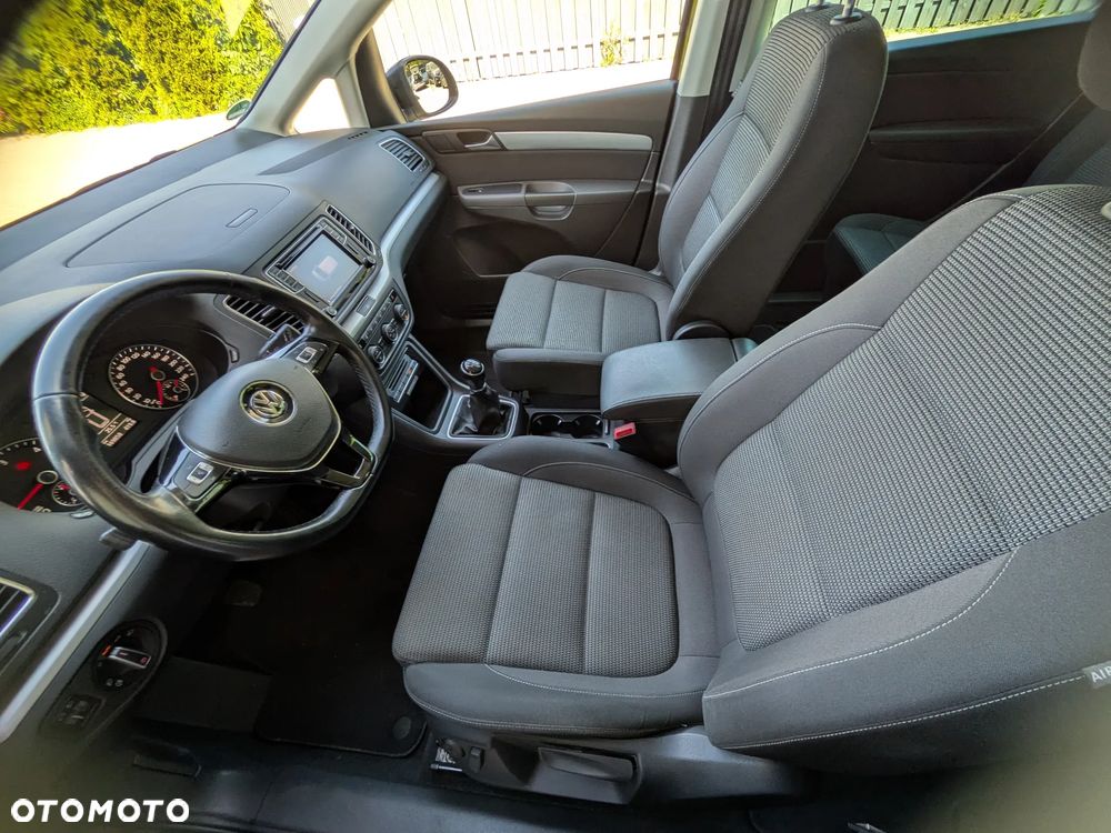 Volkswagen Sharan 2.0 TDI 4MOTION Comfortline - 13