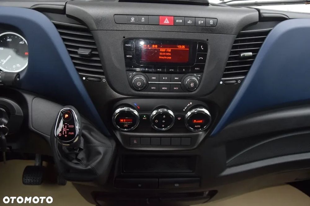 Iveco DAILY 35S18 Hi Matic  180Km 18M3 - 27