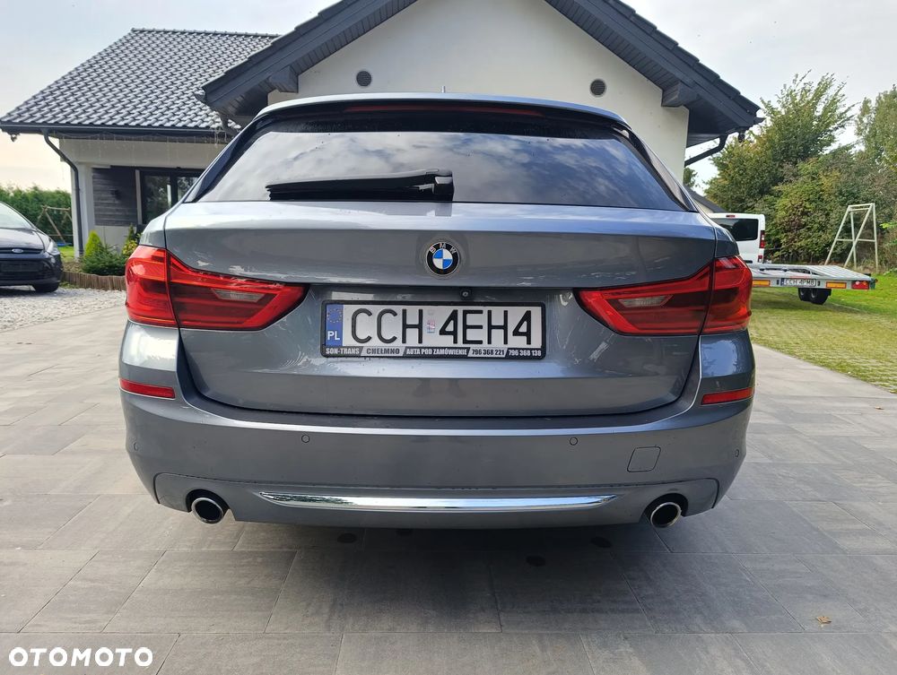 BMW Seria 5 525d Touring Luxury Line - 6
