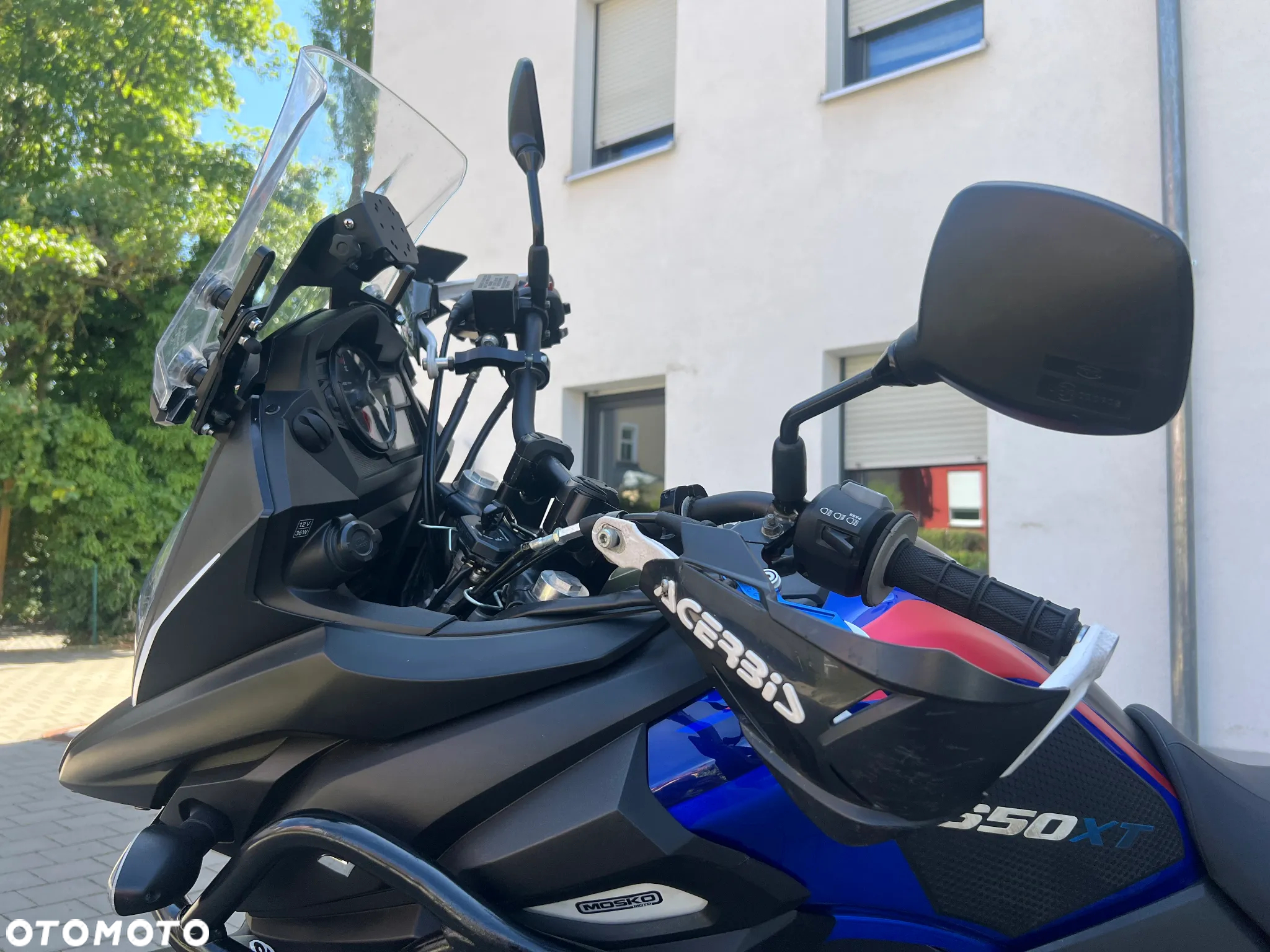 Suzuki V-STROM - 13