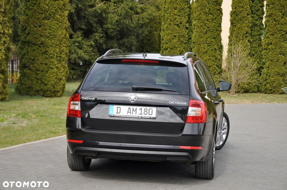 Skoda Octavia 2.0 TDI Elegance DSG - 7