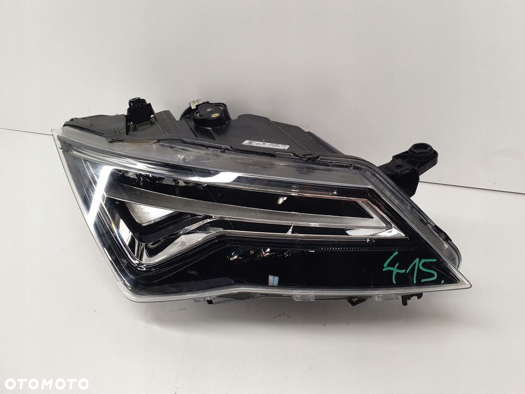 Seat Ateca 576 LED lampa prawa przednia przód - 4