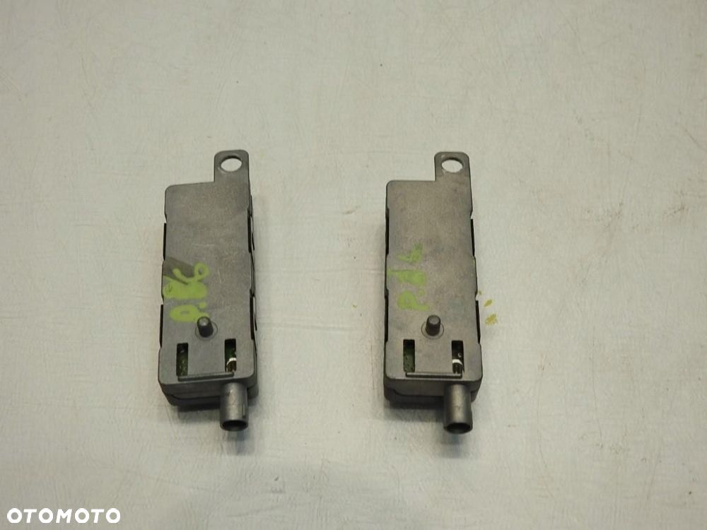 WZMACNIACZ ANTENY VW PASSAT B6 LIFT 3C9035552A - 7
