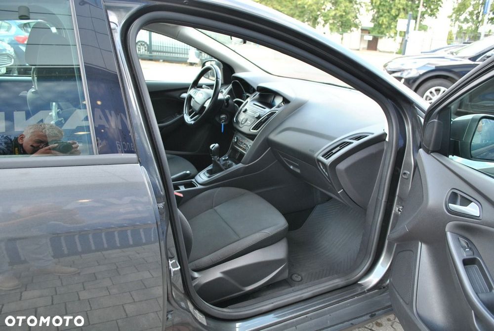 Ford Focus 1.6 Gold X - 20