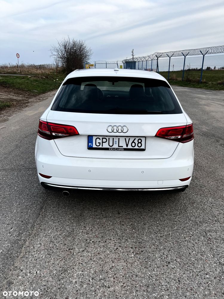 Audi A3 Sportback - 12
